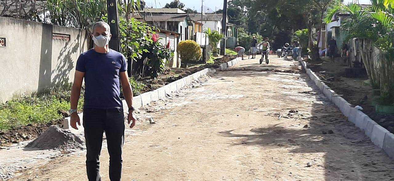 Camacã: Moradores do Jardim Cruzeiro (Posto Mangueira) comemoram a chegada do calçamento
